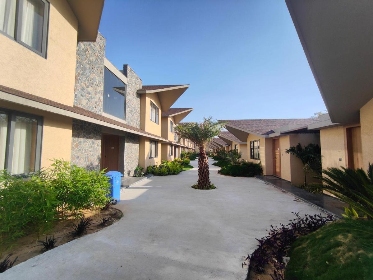 Club Heaven Palanpur Exterior foto